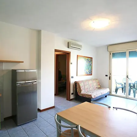 Apartment Tigli Lido Altanea