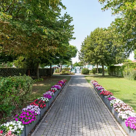 Tigli Lido Altanea Apartment *